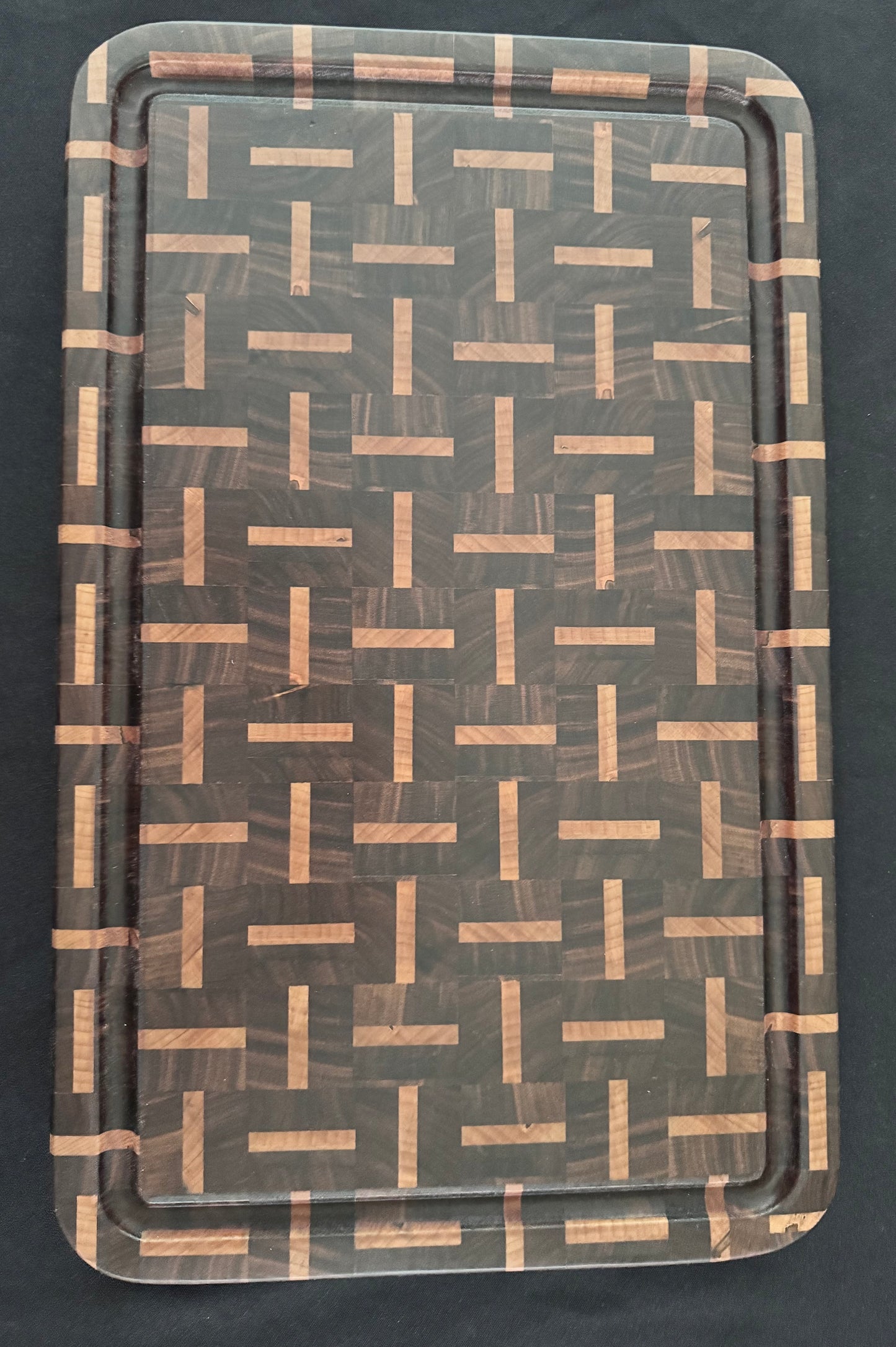 L1001 - Walnut Maple Weave
